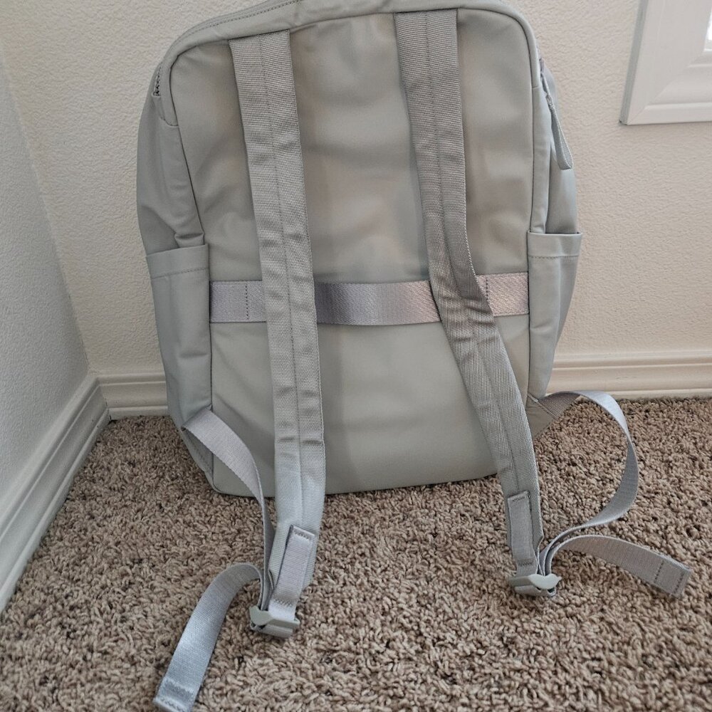 lululemon Grey Backpack - Picture 3 of 3